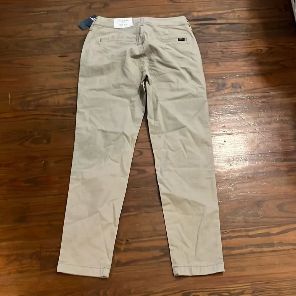 Hollister athletic skinny Chino size 26 x 30  men’s